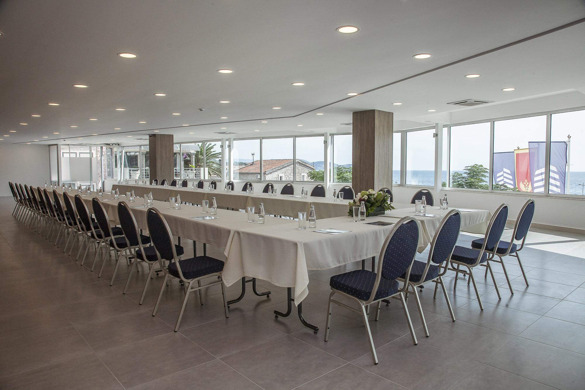 Sato Conference And Spa Hotel Сутоморе Екстериор снимка